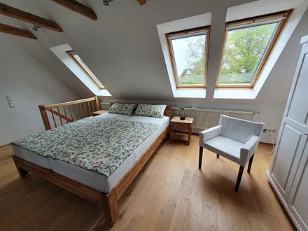 Schlafbereich, durch Rollos verdunkelbar