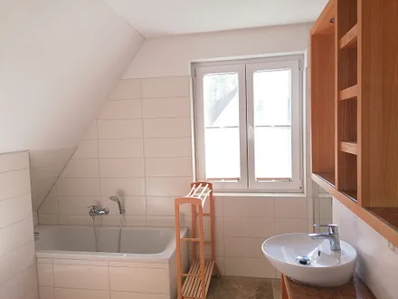Badewanne im Bad 2