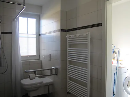 behindertenfreundliche Toilette