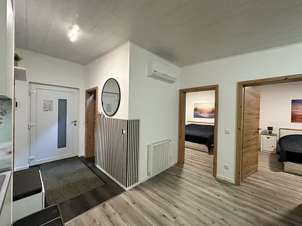 Eingangsbereich mit Schlafzimmer 