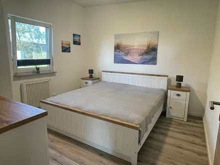 Schlafzimmer links