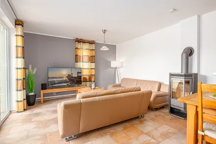 Wohnbereich mit Kamin