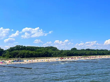 Strand und Meer für entspannte Urlaubstage.