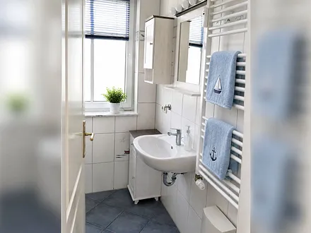 Tageslichtbad mit Dusche