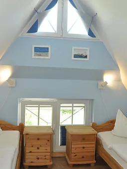 Zimmer im Spitzboden