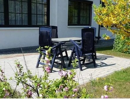 Gartenanteil mit Terrasse