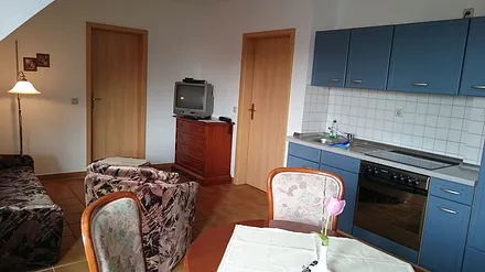 Wohnbereich mit Küchenzeile