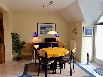 Essplatz, Telefon, freies WLAN, Radio-CD-Spieler, offene Küche