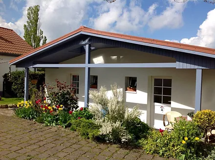 In diesem Gebäude befinden sich die Ferienwohnungen 1 und 2