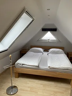 Schlafzimmer 2