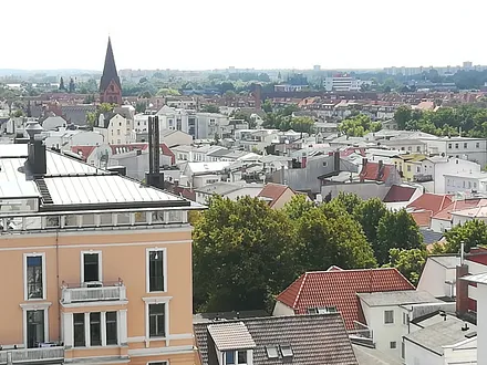 Blick vom Leuchtturm auf Warnemünde
