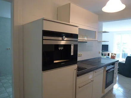 Küche mit div. neuen modernen Geräten 