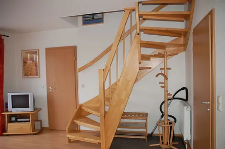 Treppe zum oberen Wohn-/Schlafbereich