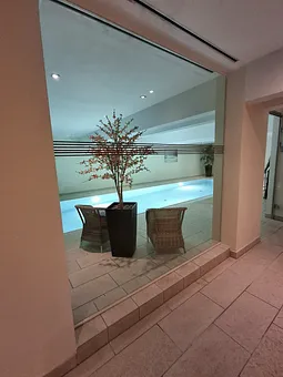 Wellnessbereich - Blick zum Schwimmbad