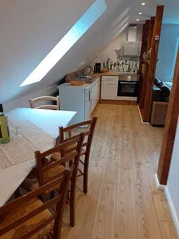 Küche und Essbereich