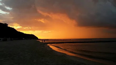 Sonnenuntergang am Strand von Kölpinsee