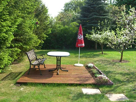 Blick in den gepflegten Garten