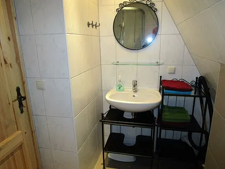 geräumiges Bad mit DU/WC