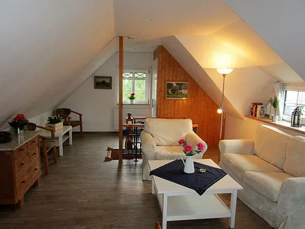 Oberer Wohn-und Schlafbereich