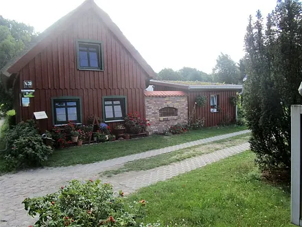 Außenansicht mit Blick in den Hof