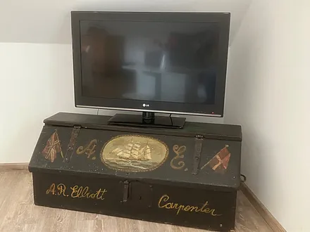 Historische Schiffszimmermannskiste