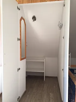 Begehbarer Kleiderschrank