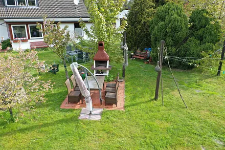 Grillplatz und Lesebank