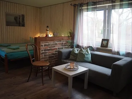 Wohnraum mit gemütlicher Sitzecke