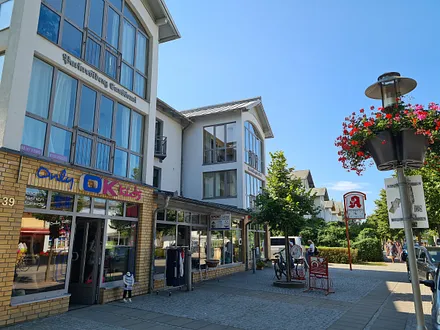 Apotheke angrenzend an Wohnanlage