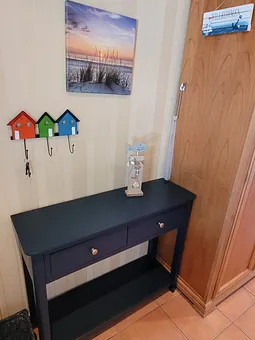 Kommode im Eingangsbereich 