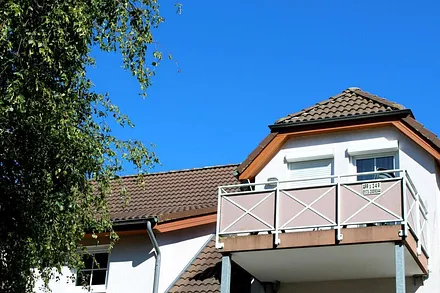 Auf Ihrem Balkon kann Sie niemand beobachten, wenn Sie sich "ohne"sonnen 