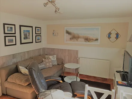 Wohnraum mit zweiter Schlafgelegenheit