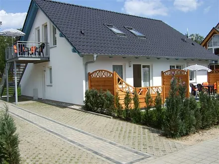 Rechte Terrassenwohnung