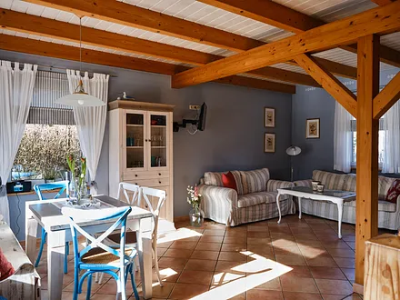 Offener Wohn- und Essbereich