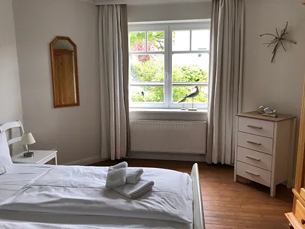 Schlafzimmer, Bild 2