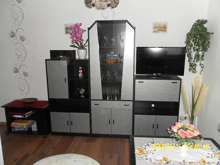 Wohnzimmer mit Flachbildfernseher