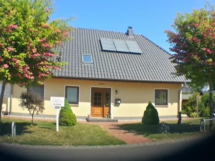 Haus Vorderansicht