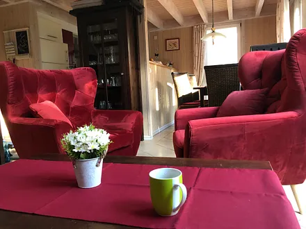 Von der Coach gen Essimmer und Theke zur Küche