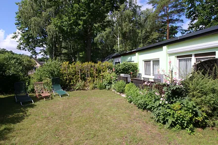 Ferienhaus Gartenseite