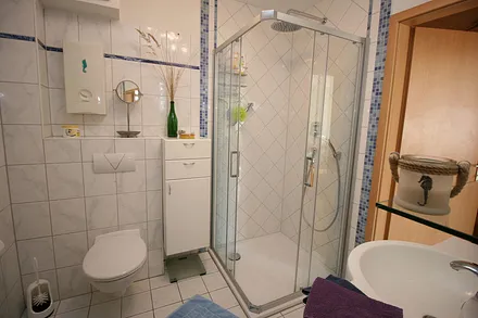 Bad 2 im OG  .....  mit anschließender Sauna