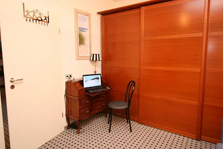 Arbeitsplatz im Schlafzimmer