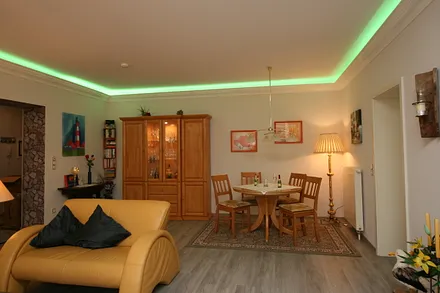 Wohnraum mit Essplatz