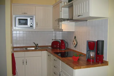 Vollausgestattete Küche mit Ostseeblick