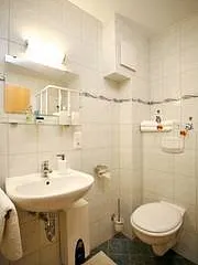 und hier noch das Bad ...