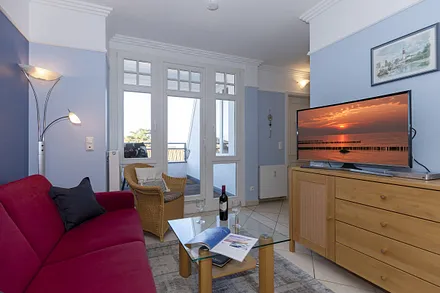 UHD Curved Fernseher, Blue-Ray Player, DAB Radio