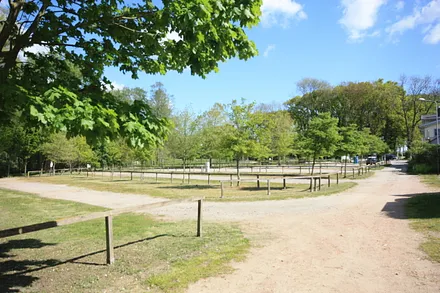Zufahrt am Seebrückenparkplatz