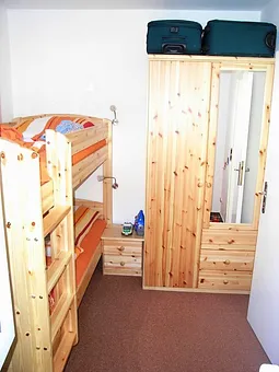 Kinderschlafzimmer mit Etagenbett (90*200)