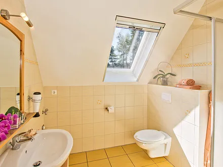 Badezimmer mit Dusche 90x90