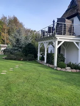 Dachterrasse zu Ihrer Wohnung, mit Sitzgruppe und Strandkorb