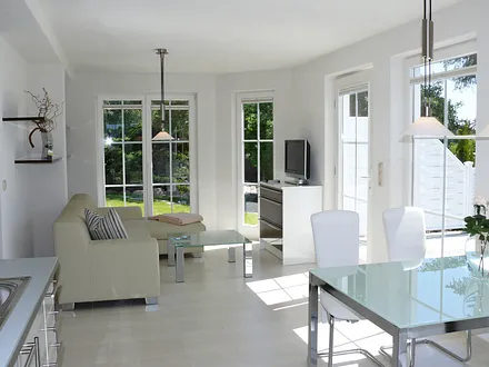  Wintergartenanbau mit Wohn-und Eßbereich